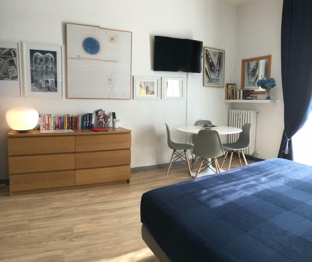 Appartamento Blu A Milano Zona Ripamonti Vicino Allo Ieo Exterior photo